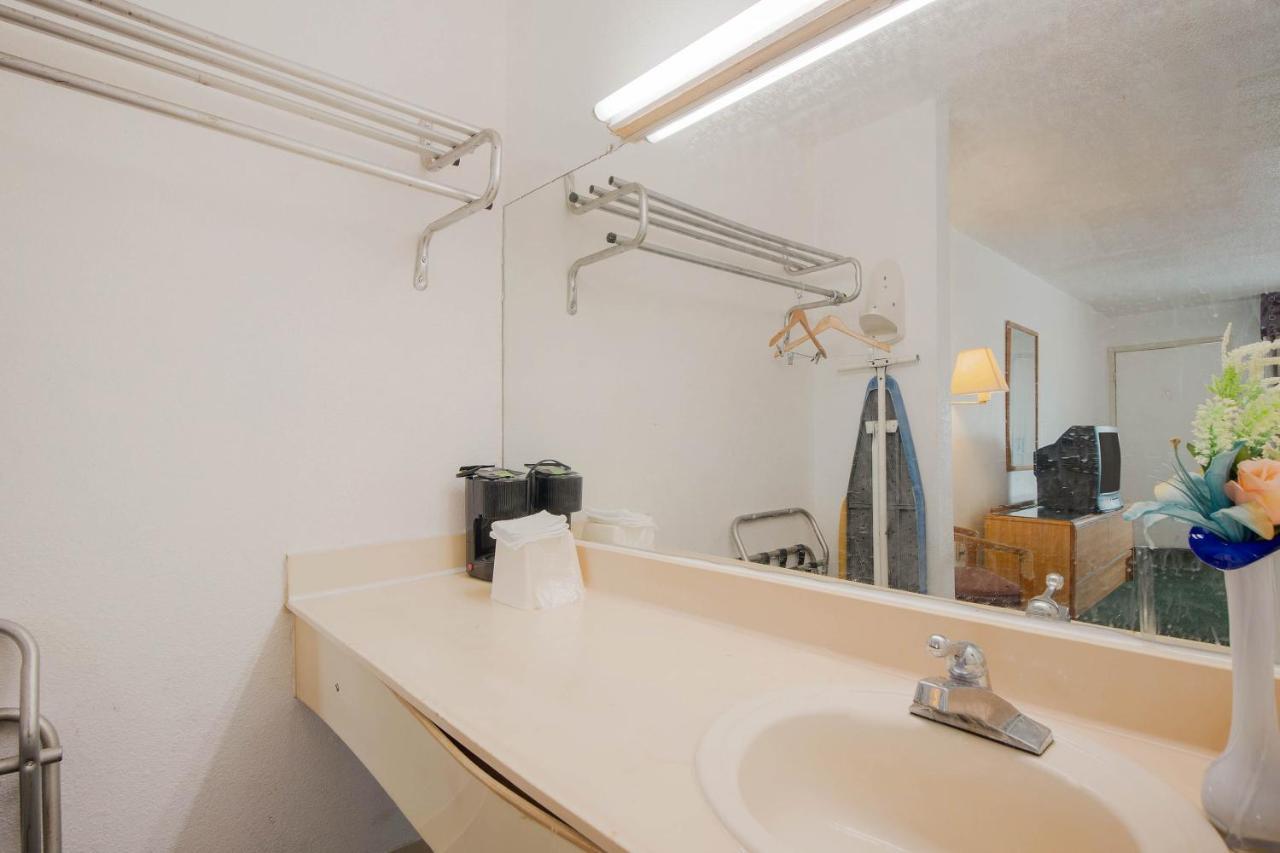 Hotel O Houston East Channelview I-10 Dış mekan fotoğraf